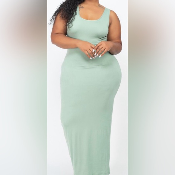 Elegant Mint Green Maxi Dress - Picture 1 of 7